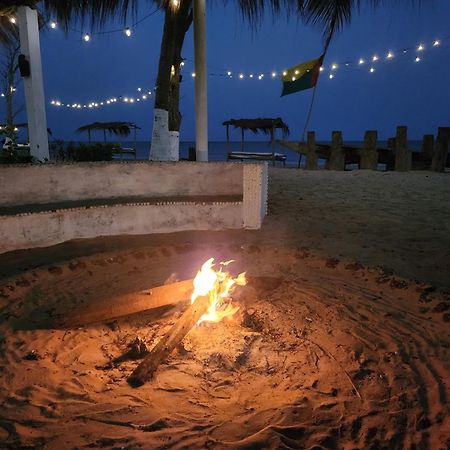Pombo Kunda Villa Sanyang Bagian luar foto