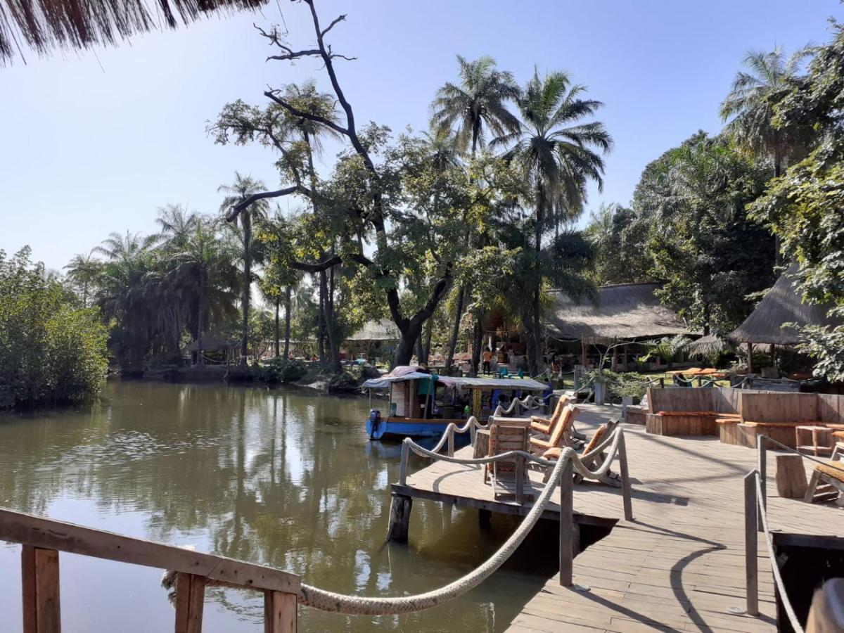 Pombo Kunda Villa Sanyang Bagian luar foto