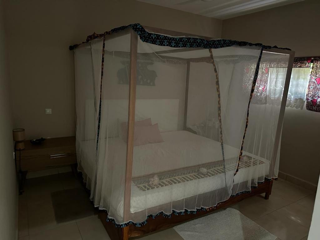Pombo Kunda Villa Sanyang Bagian luar foto